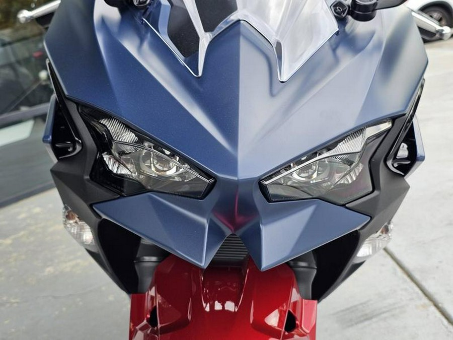 2026 Kawasaki Ninja® 500 ABS Metallic Matte Twilight Blue