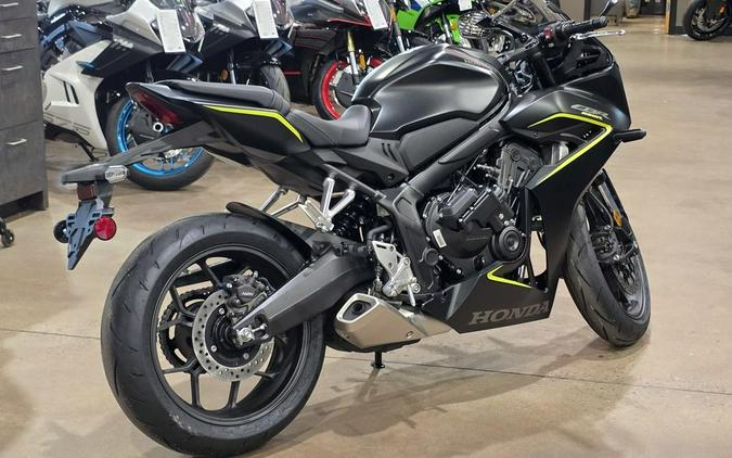 2026 Honda CBR650R E-Clutch