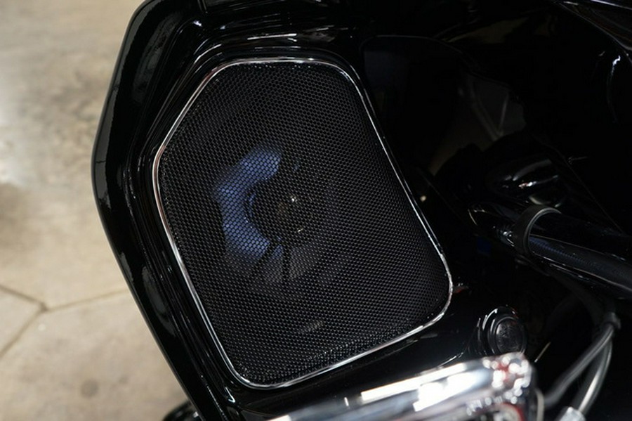 2026 Indian Pursuit Limited 112 W/Powerband Audio Sunset Red