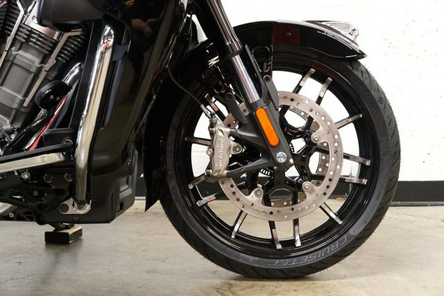 2026 Indian Pursuit Limited 112 W/Powerband Audio Sunset Red