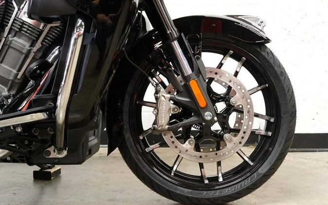 2026 Indian Pursuit Limited 112 W/Powerband Audio Sunset Red