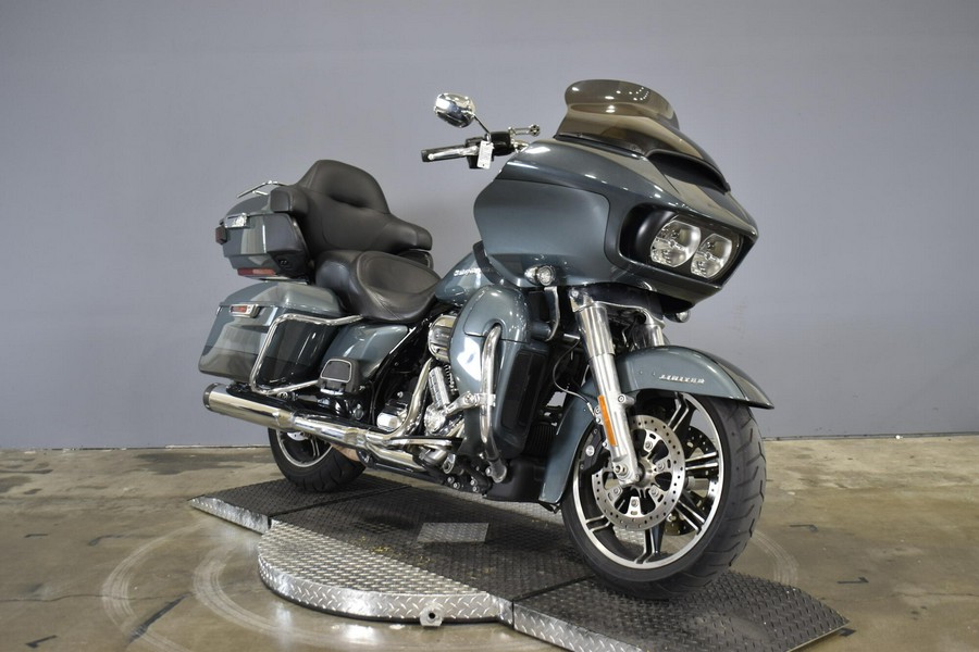 2020 Harley-Davidson Road Glide Limited Silver Pine/Spruce