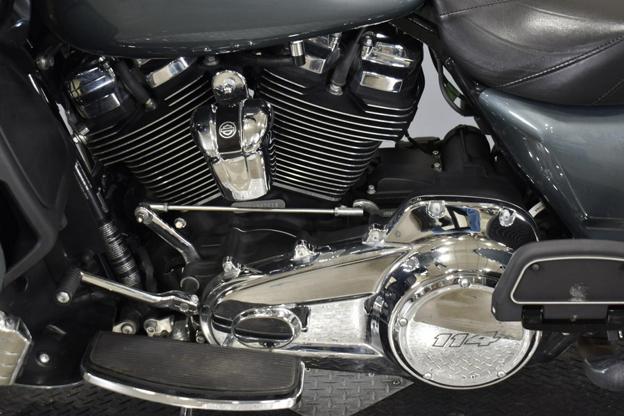 2020 Harley-Davidson Road Glide Limited Silver Pine/Spruce