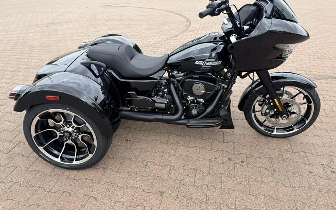 FLTRT 2026 Road Glide 3