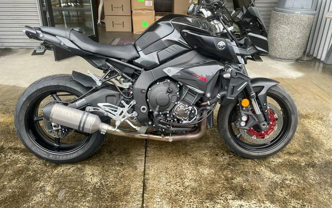 2017 Yamaha FZ-10