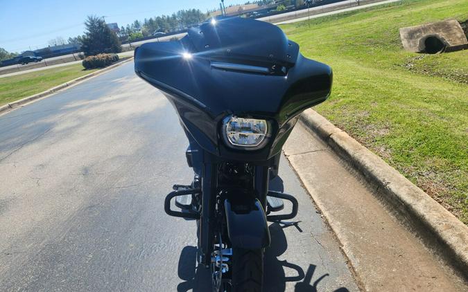 FLHX 2024 Street Glide®