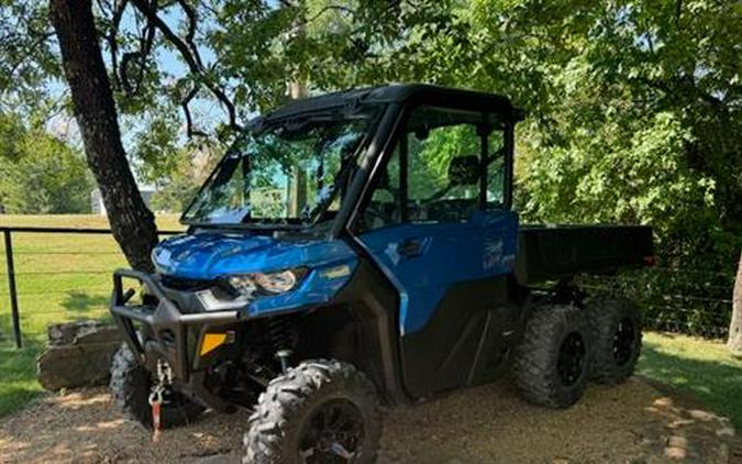 2022 Can-Am Defender 6x6 CAB Limited