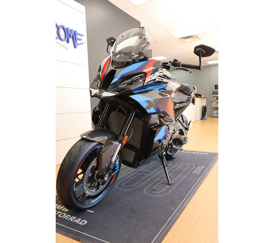 2026 BMW M 1000 XR