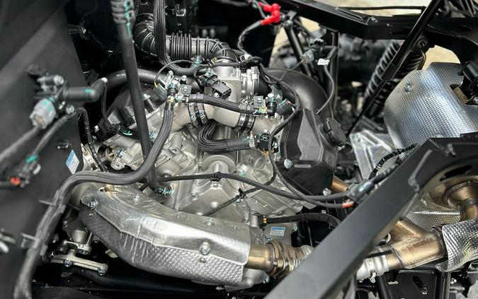 2025 CFMOTO UForce 800 XL