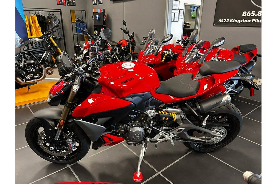2026 Ducati Streetfighter V2