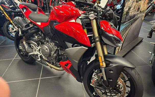 2026 Ducati Streetfighter V2