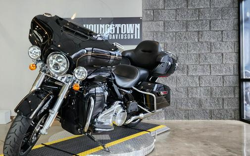 2021 Harley-Davidson® Ultra Limited FLHTK