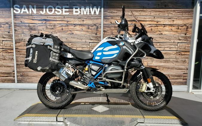 My unbiased review of the 2018 R1200GS Adventure as told by someone who has never ridden an adventure bike.