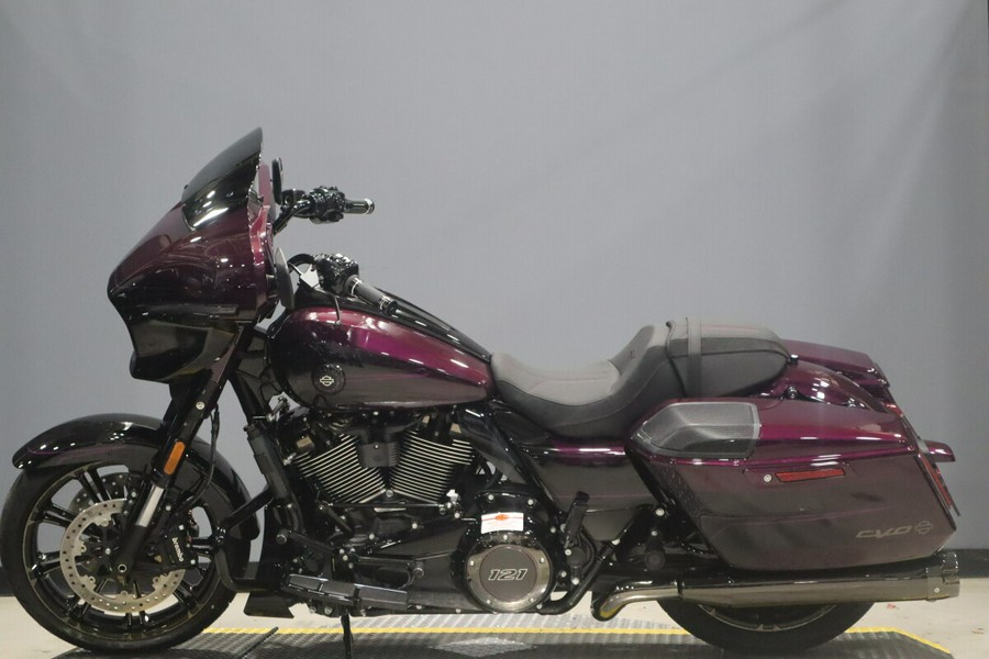 2025 Harley-Davidson CVO Street Glide