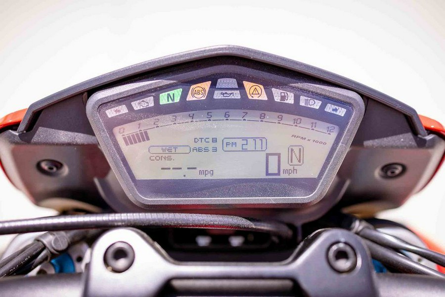 2017 Ducati Hypermotard 939 SP Red Corse Stripe