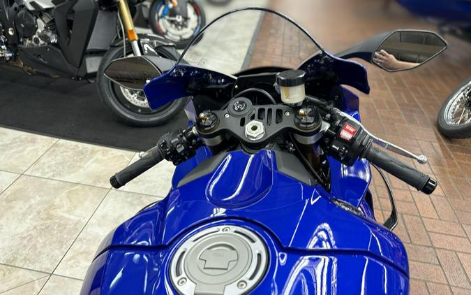 2026 Yamaha YZF-R1