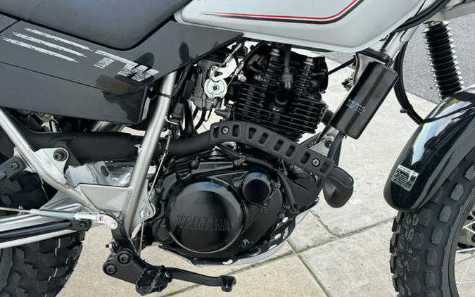 2027 Yamaha TW 200