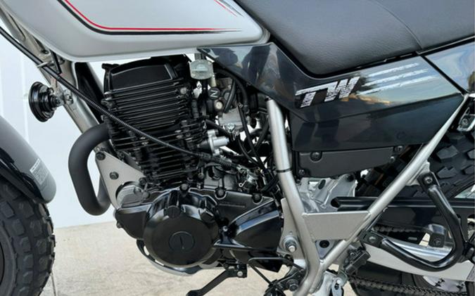 2027 Yamaha TW 200