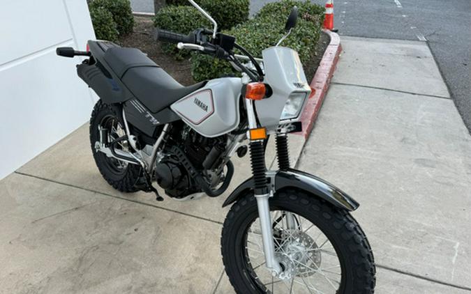 2027 Yamaha TW 200