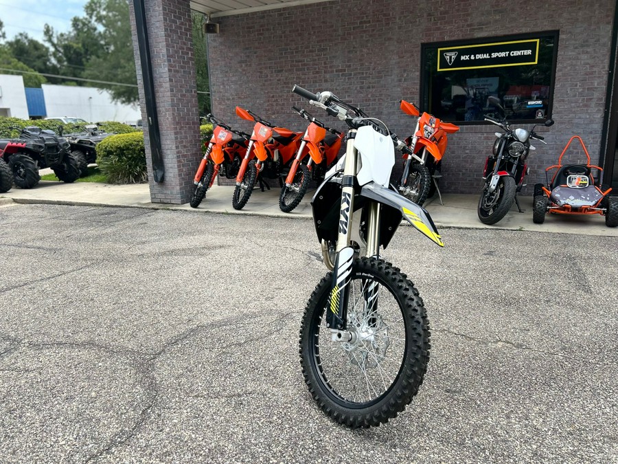 2025 Triumph TF 250-X