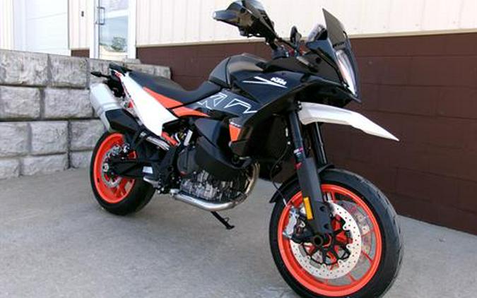 2024 KTM 890 SMT