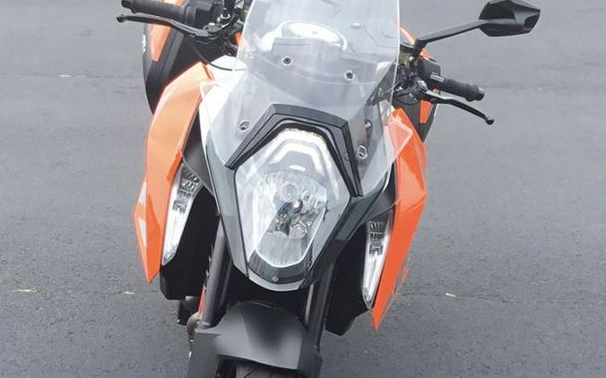 2017 KTM 1290 Super Duke GT
