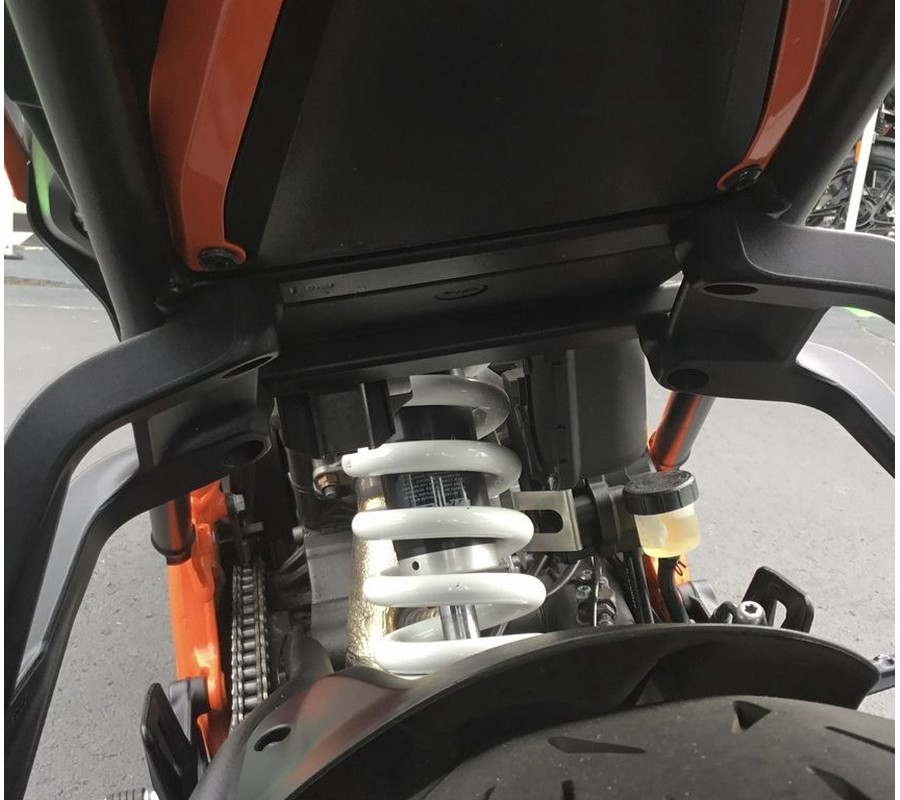 2017 KTM 1290 Super Duke GT