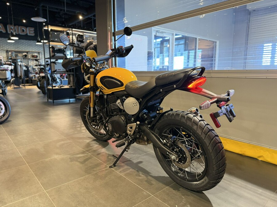 2026 Triumph Scrambler 400 XC