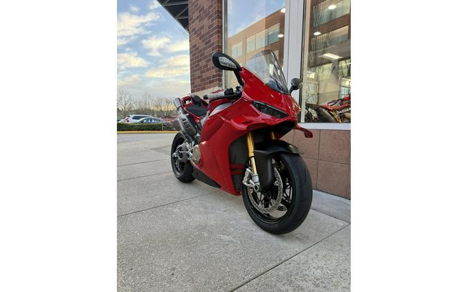 2025 Ducati Panigale V4 S