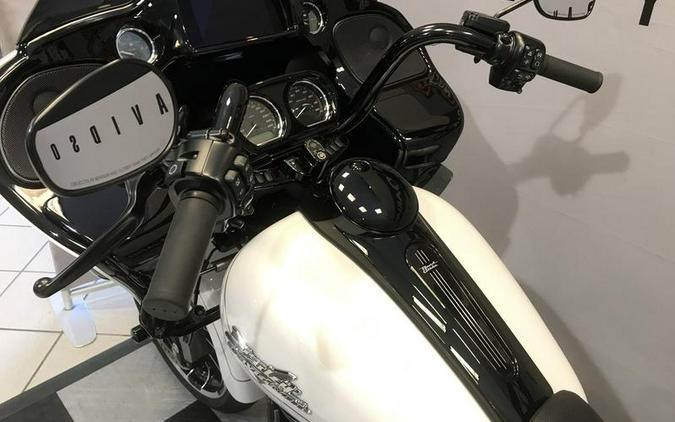 2025 Harley-Davidson® FLTRT - Road Glide® 3