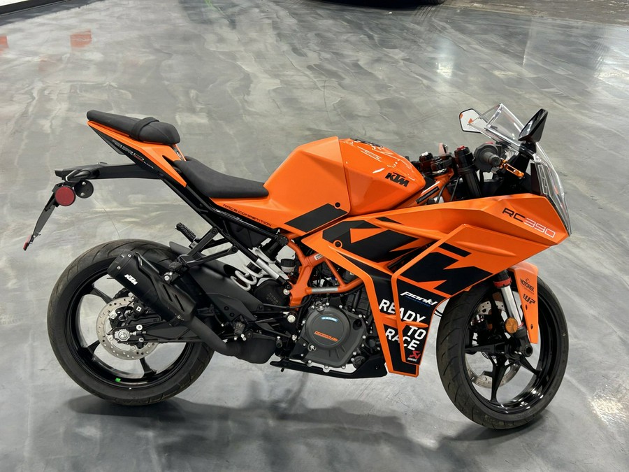 2023 KTM RC