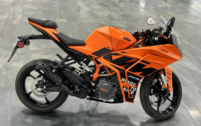 2023 KTM RC