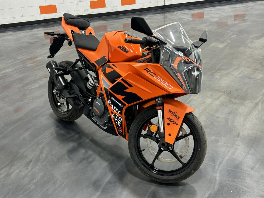 2023 KTM RC