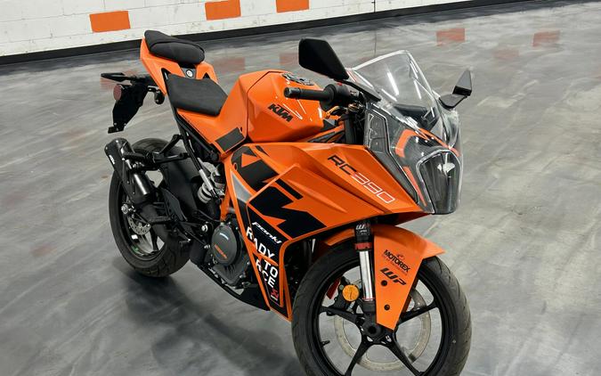 2023 KTM RC