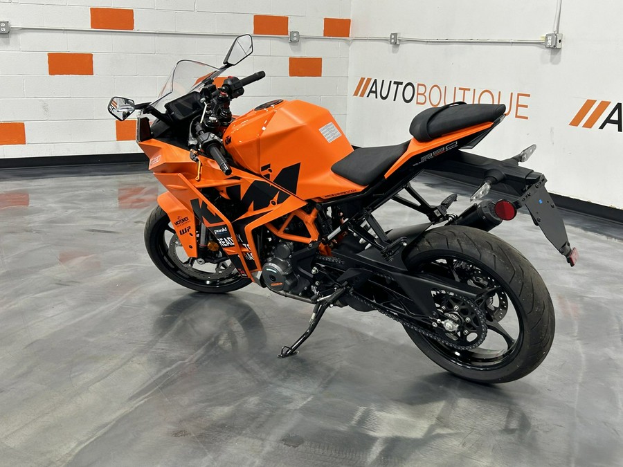 2023 KTM RC