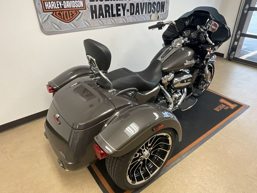 2023 Harley-Davidson® FLTRT - Road Glide® 3