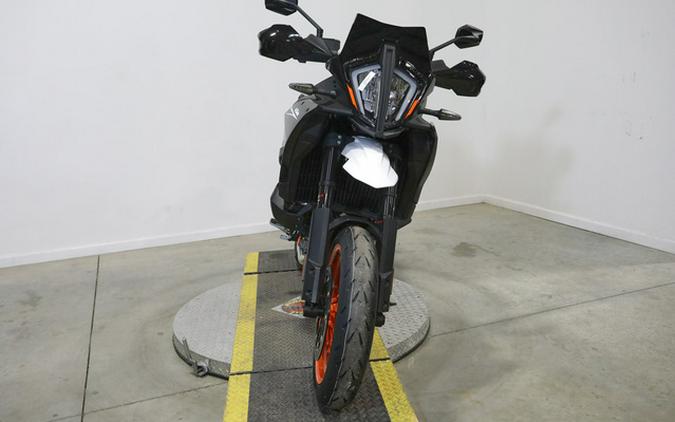 2024 KTM 890 SMT 890