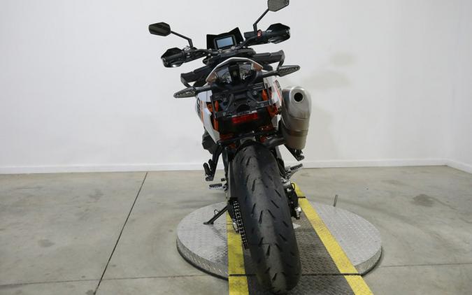 2024 KTM 890 SMT 890