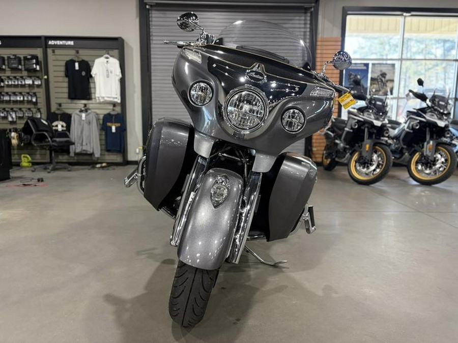 2017 Indian Motorcycle® Roadmaster® Steel Gray Over Thunder Black