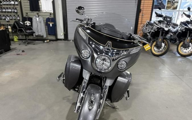 2017 Indian Motorcycle® Roadmaster® Steel Gray Over Thunder Black