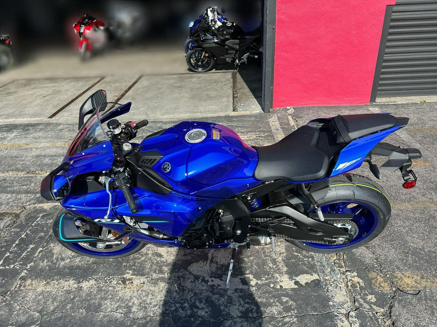 2026 Yamaha YZF-R1
