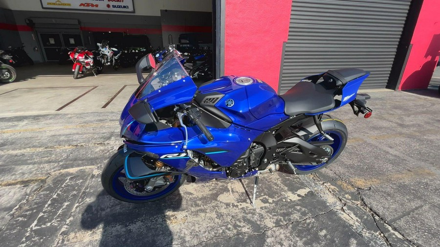 2026 Yamaha YZF-R1