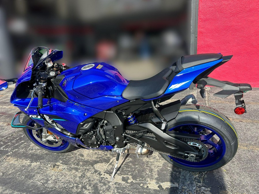 2026 Yamaha YZF-R1