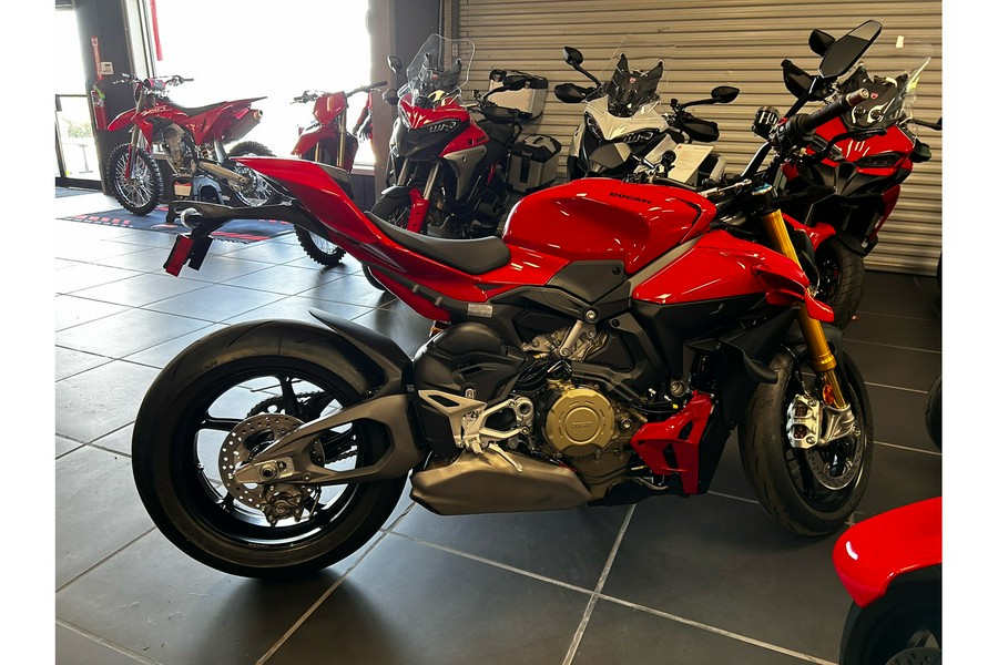2026 Ducati Streetfighter V4 S