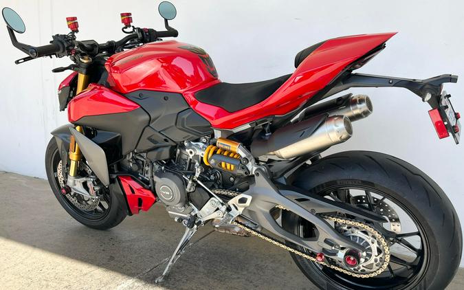 2026 Ducati STREETFIGHTER V2S