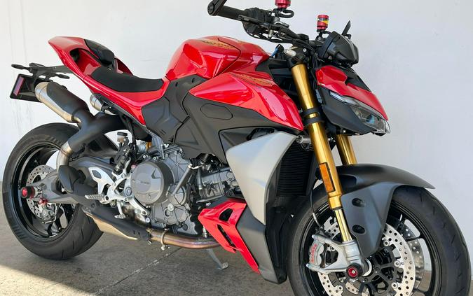 2026 Ducati STREETFIGHTER V2S