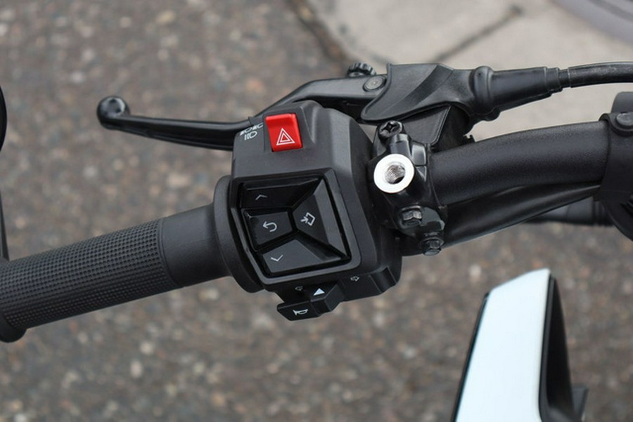 2024 Husqvarna SVARTPILEN 401