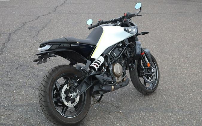 2024 Husqvarna SVARTPILEN 401