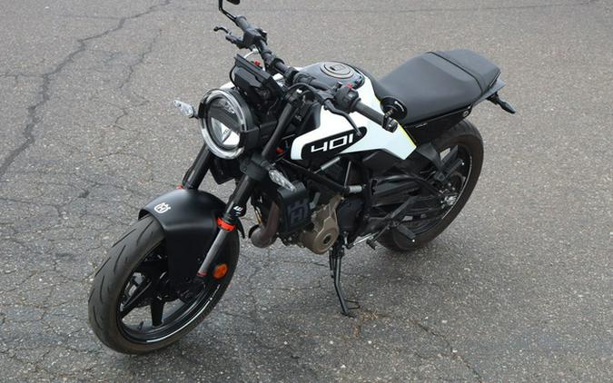 2024 Husqvarna SVARTPILEN 401