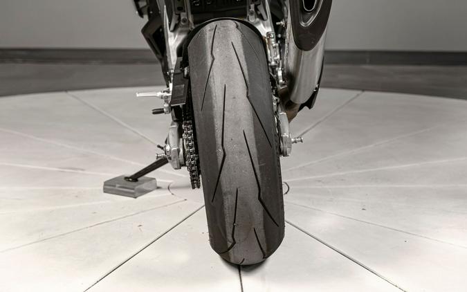 2022 Aprilia RSV4